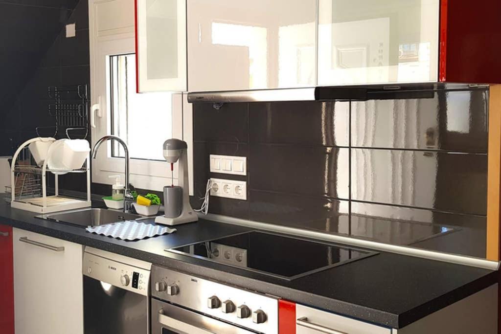 Renovated Lovely Apartment Near Airport & Sea Pórto Ráfti Екстериор снимка
