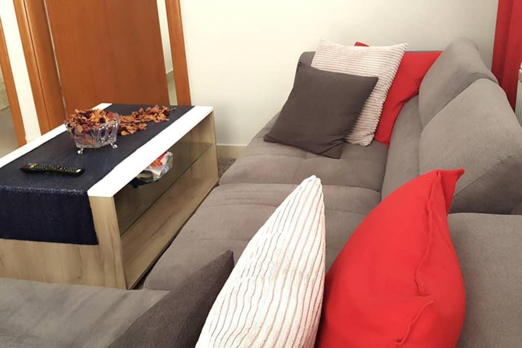 Renovated Lovely Apartment Near Airport & Sea Pórto Ráfti Екстериор снимка