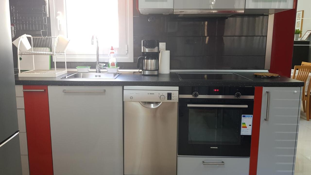 Renovated Lovely Apartment Near Airport & Sea Pórto Ráfti Екстериор снимка